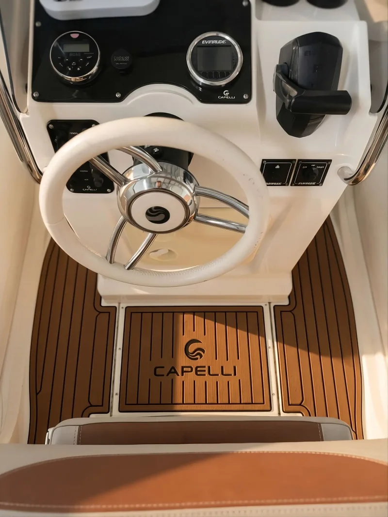 Brown S-Deck gumenjak