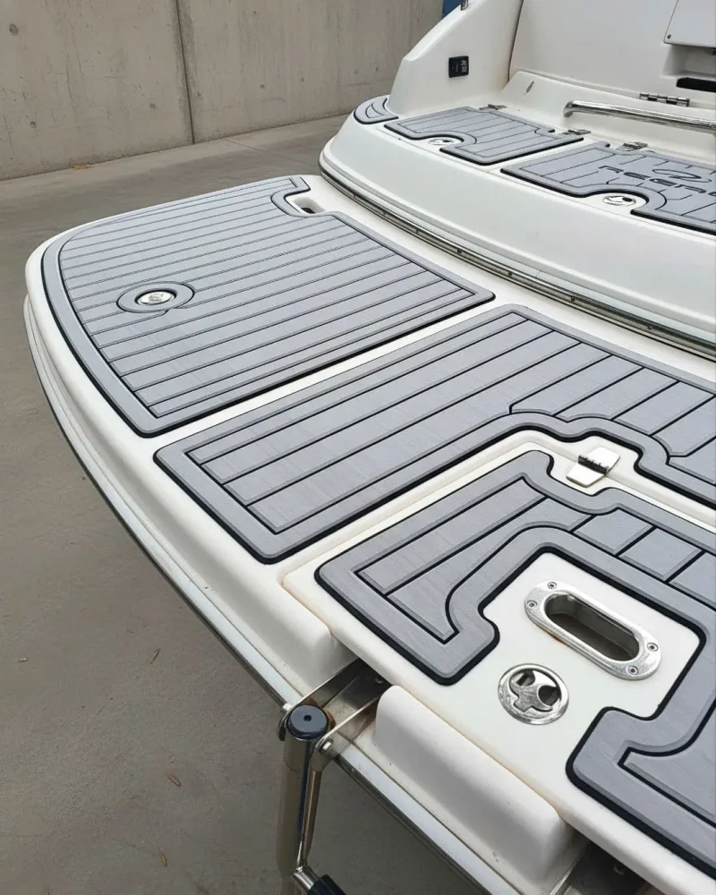 Platforma sivi deking