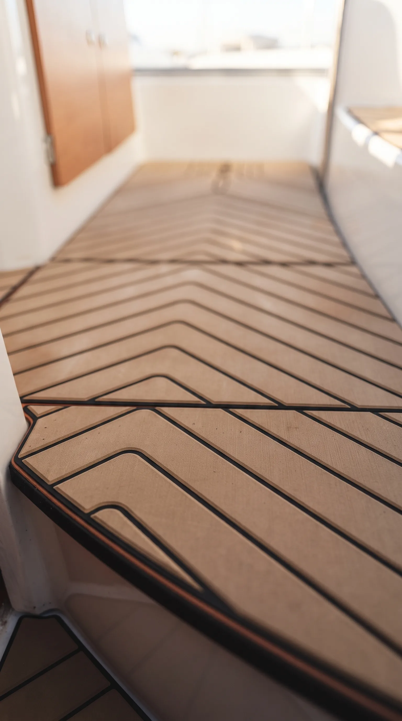 Terra S-Deck paluba na Jeanneau jahti u Hrvatskoj